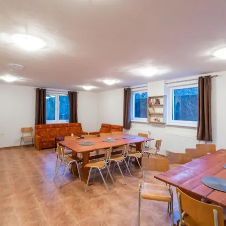 Tatil Evi Urbarsky Dom *